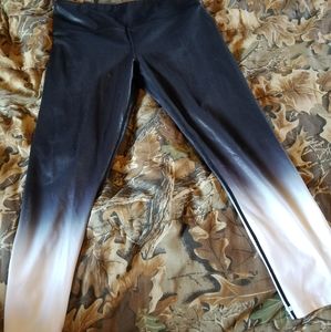 Zyia size 12 dark ombre leggings